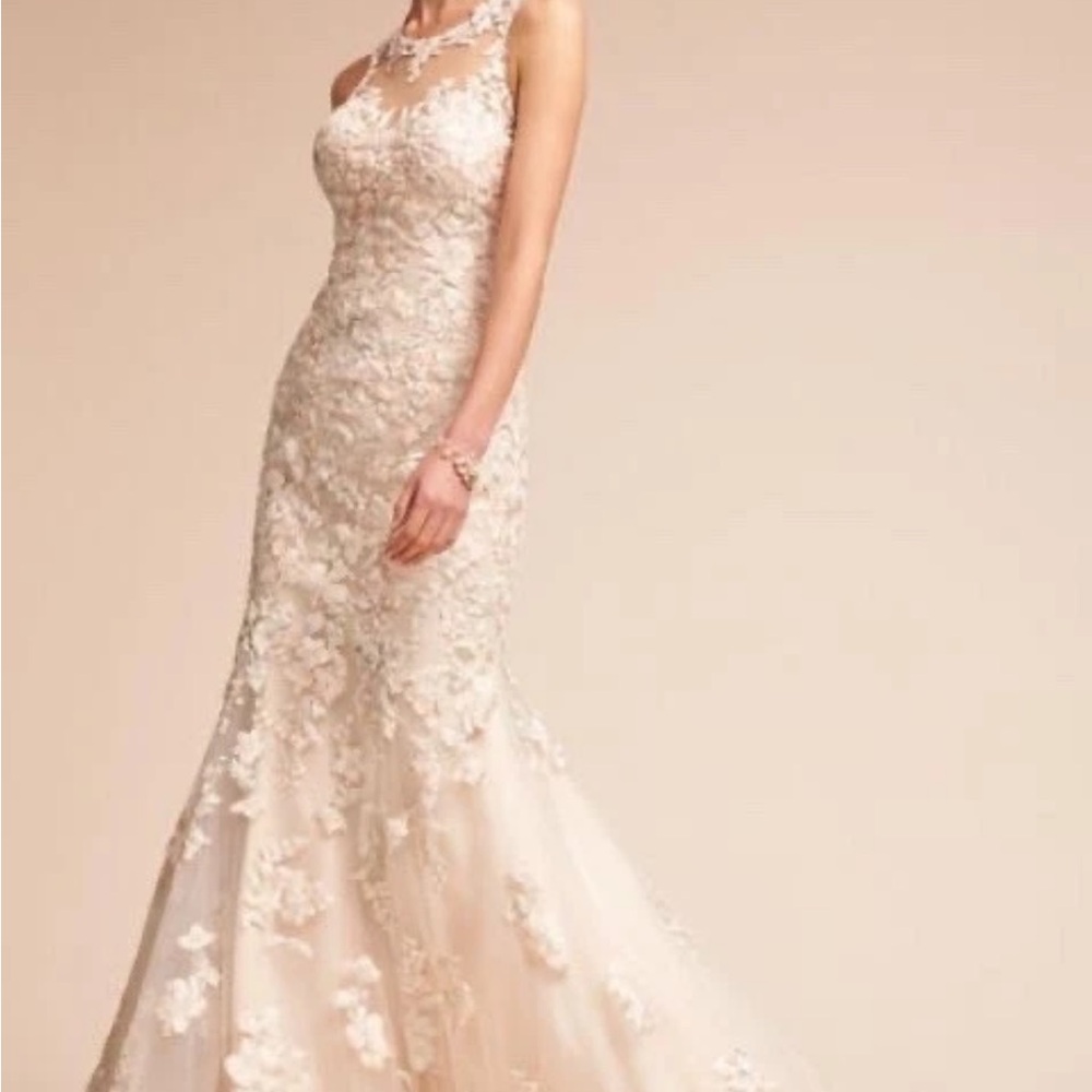 BHLDN Nouveau Elegant Cream Lace Evening Wedding Gown